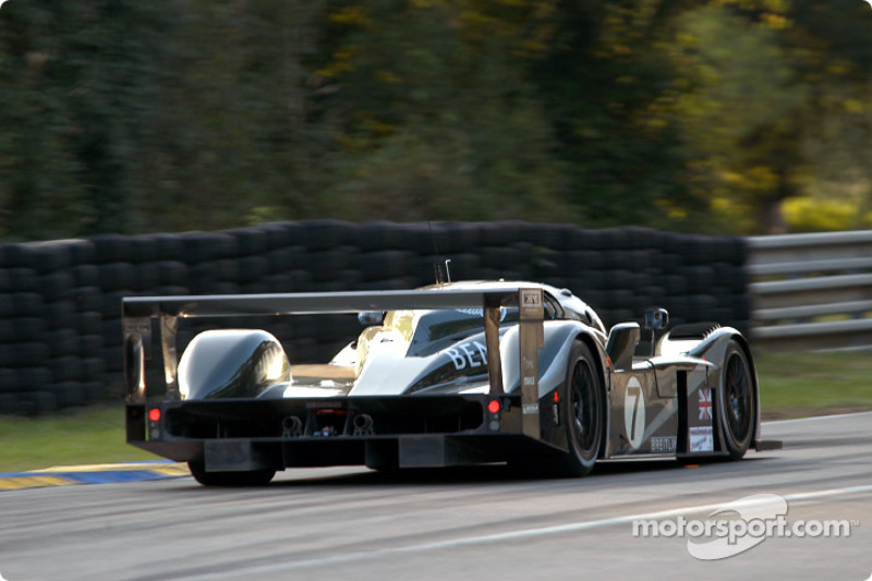 #7 Team Bentley Bentley Speed 8: Tom Kristensen, Rinaldo Capello, Guy Smith