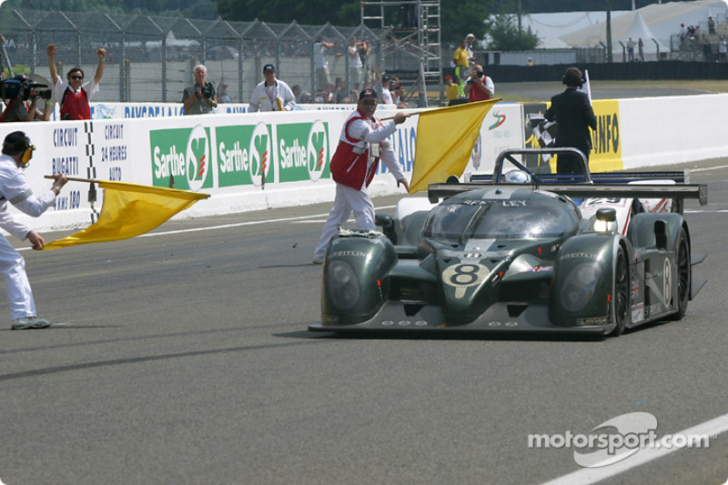 #8 Team Bentley Bentley Speed 8: Johnny Herbert, David Brabham, Mark Blundell