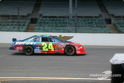 Juan Pablo Montoya, Car, takes pointers from Jeff Gordon