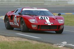 la Ford GT40 n°40 pilotée par Chris Chiles, Paul Ingram