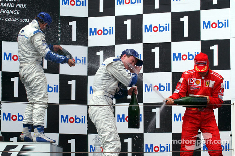 Podyum: Yarış galibi Ralf Schumacher, Juan Pablo Montoya ve Michael Schumacher