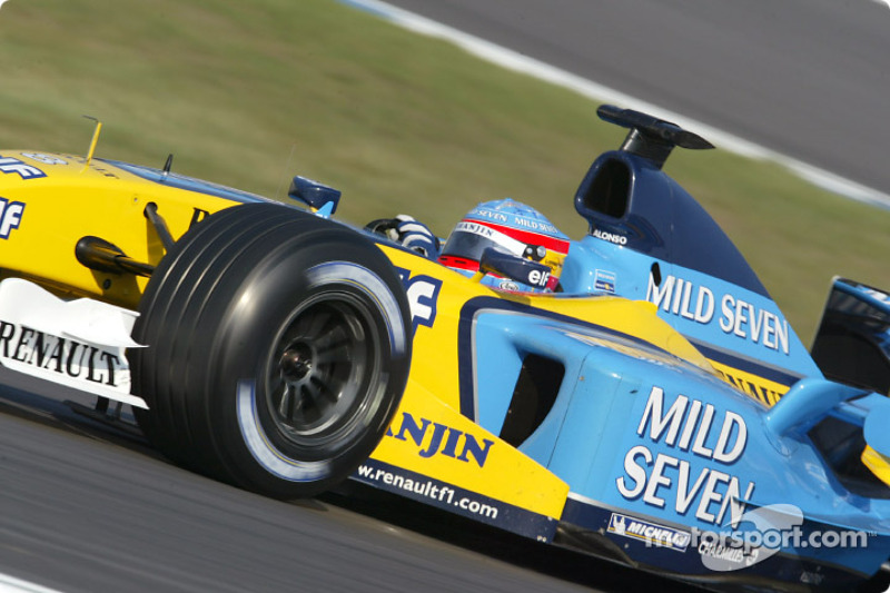 Monoplazas con los que ha disputado una carrera: 18 (en 2003, Renault cambió el R23 por el R23B a mitad de temporada)