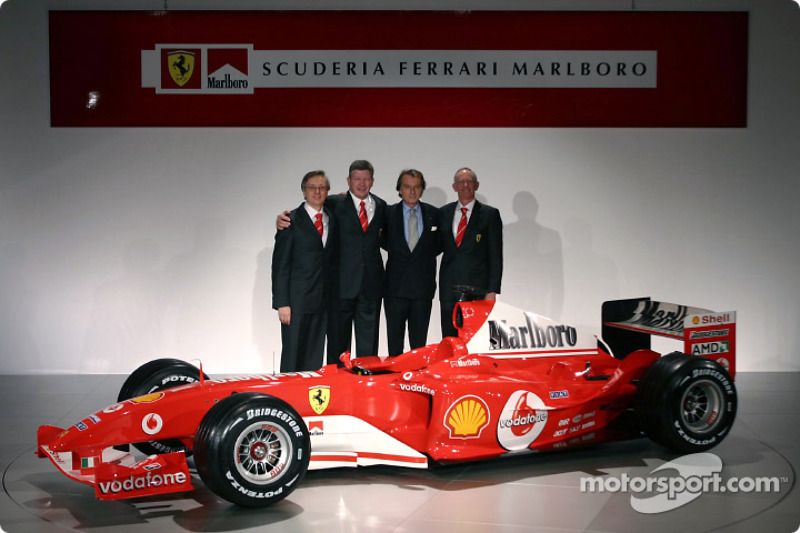 Paolo Martinelli, Ross Brawn, Luca di Montezemelo ve Rory Byrne ve yeni Ferrari F2004