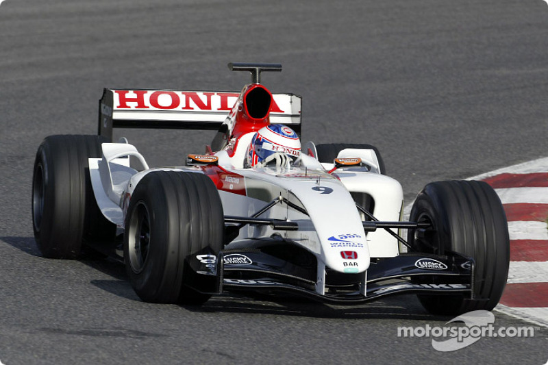 Jenson Button test ediyoryeni BAR 006