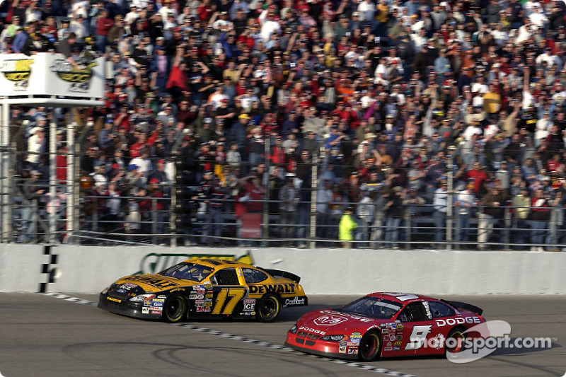 Rockingham 2004: Matt Kenseth vs Kasey Kahne