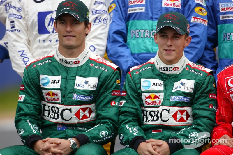 2004 - Sigue en Jaguar