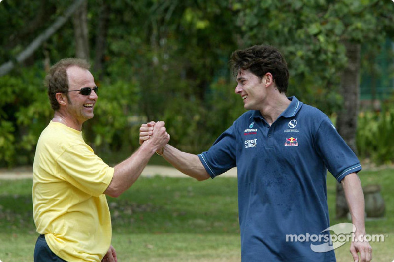 Sauber training in Kota Kinabalu: Giancarlo Fisichella en fysiotherapeut Josef Leberer