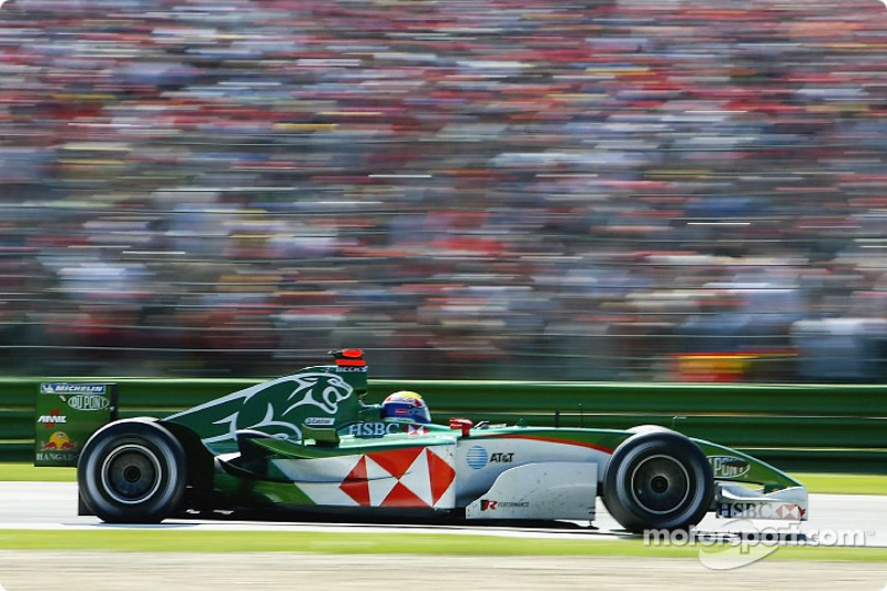 2004 - Jaguar R5