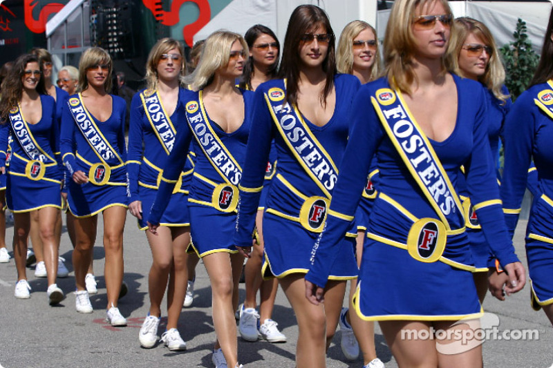Las chicas de la parrilla Fosters