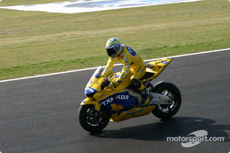 Makoto Tamada (2)