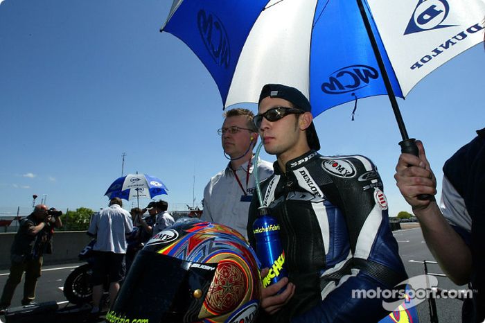 2º Michel Fabrizio: 19 años, 6 meses, y 28 días (debutó en 2004, con Harris WCM)