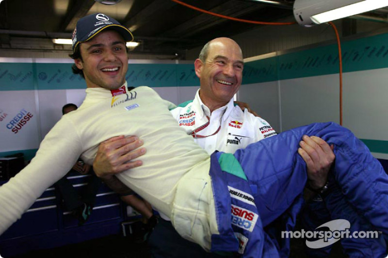 Felipe Massa celebrates 5th place finish with Peter Sauber