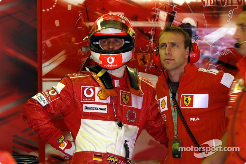 Michael Schumacher y Luca Badoer