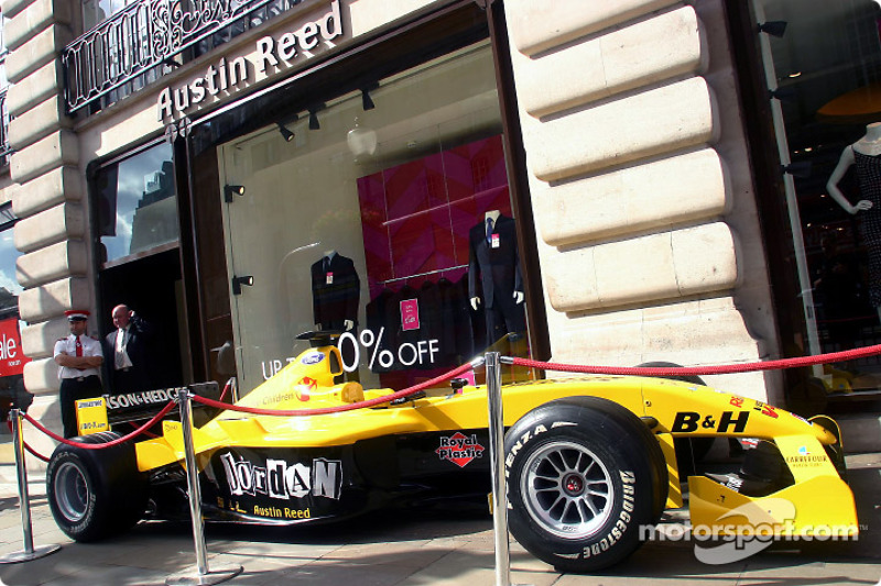 Jordan Ford EJ14, Regent Street'de