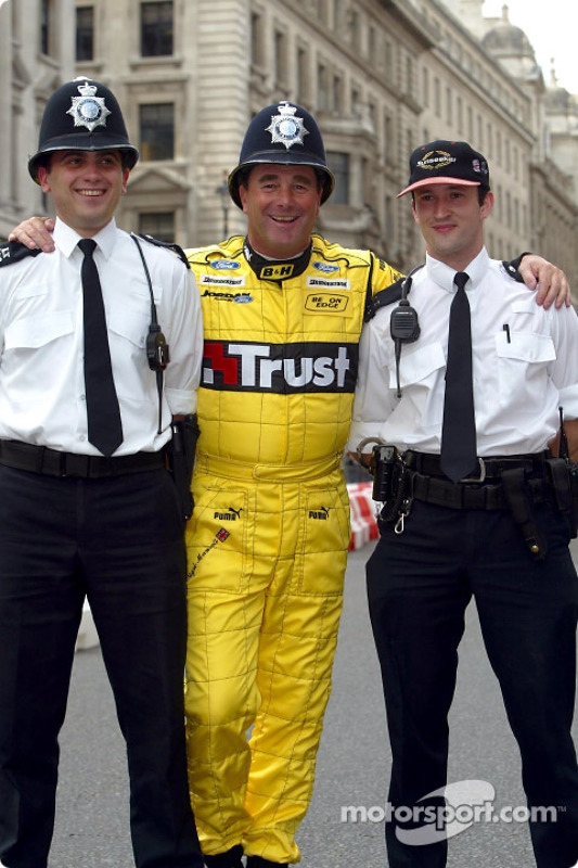 Nigel Mansell rencontre la Police de Londres