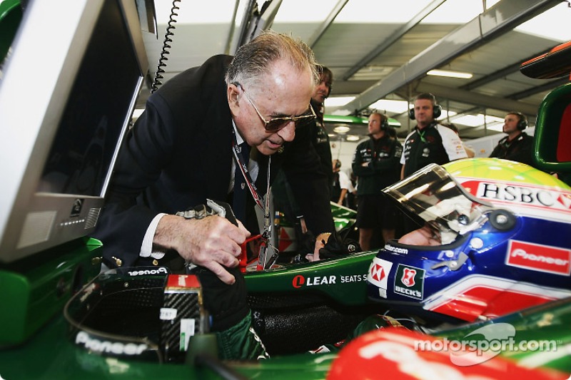 2004 - Jaguar