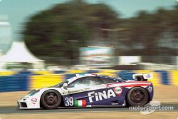 La McLaren F1 GTR n°39 Bigazzi Team : Nelson Piquet, Johnny Cecotto, Danny Sullivan