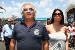 Flavio Briatore con Elisabetta Gregoraci, esposa de Flavio Briatore