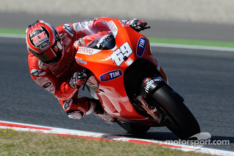 2010 (Desmosedici GP10)