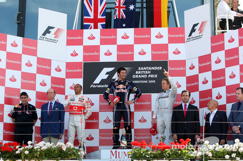 Podium: race winnaar Mark Webber, Red Bull Racing, 2de Lewis Hamilton, McLaren Mercedes, 3de Nico Rosberg, Mercedes GP