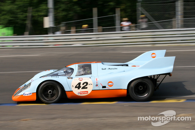 №42 Porsche 917 1971: Ричард Эттвуд и Верн Шуппан
