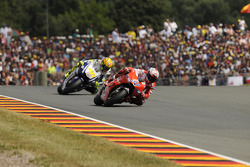 Casey Stoner, Ducati Team; Valentino Rossi, Yamaha Factory Racing