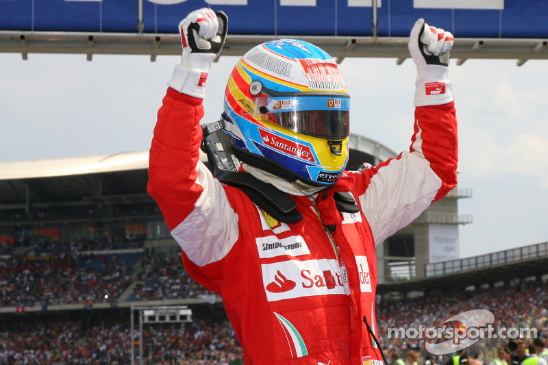 Ganador de la carrera Fernando Alonso, Scuderia Ferrari