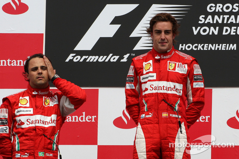 Podyum: Yarış galibi Fernando Alonso, Scuderia Ferrari, 2. Felipe Massa, Scuderia Ferrari