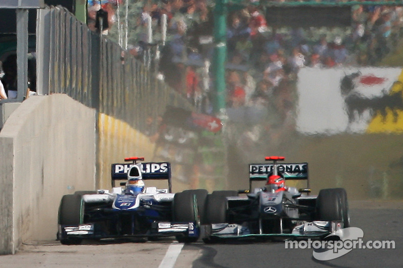 Rubens Barrichello y Michael Schumacher en Hungría 2010