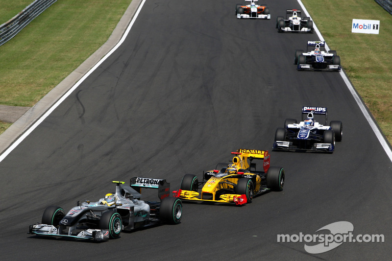 Nico Rosberg, Mercedes GP leads Robert Kubica, Renault F1 Team