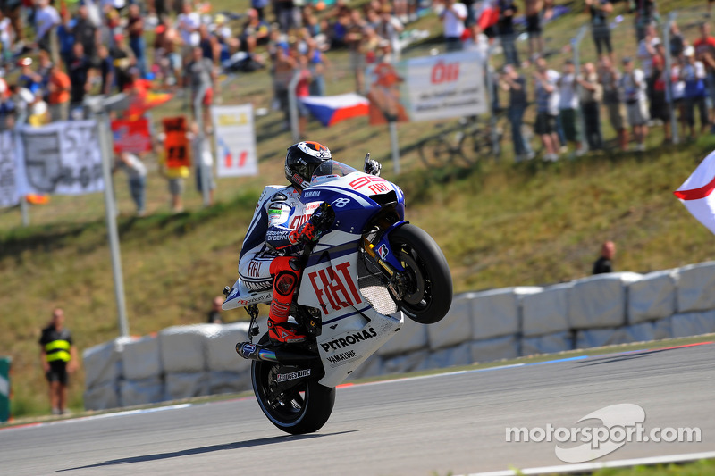 Race winner Jorge Lorenzo, Fiat Yamaha Team celebrates