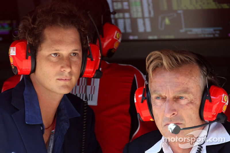 John Elkann, Başkanı, Fiat Group ve nephew, Gianni Agnelli ve Luca di Montezemolo, Scuderia Ferrar