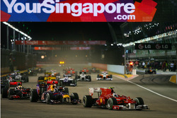 Start: Fernando Alonso, Scuderia Ferrari leads