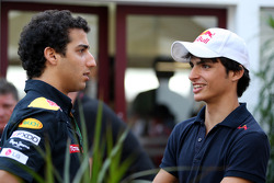 Daniel Ricciardo testrijder, Red Bull Racing, Carlos Sainz Jr.