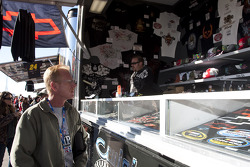 Merchandising area