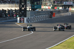 Nico Rosberg, Mercedes GP en Michael Schumacher, Mercedes GP
