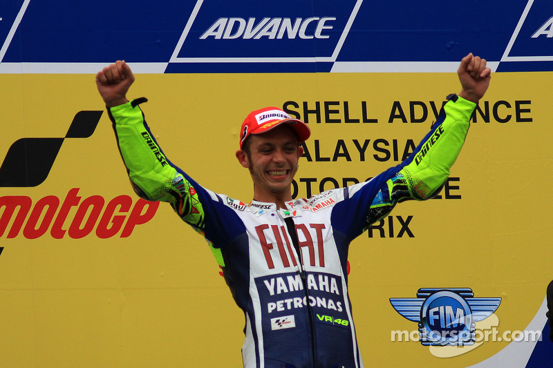 Podium : premier Valentino Rossi, Fiat Yamaha Team