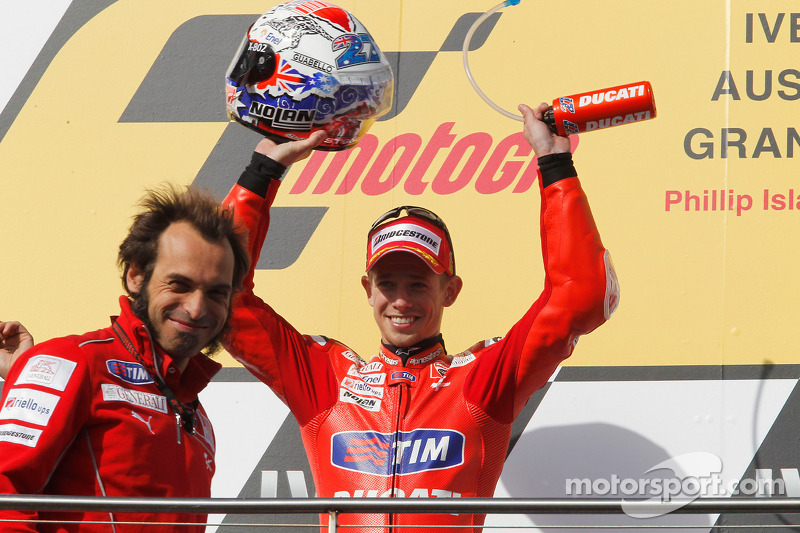 Podium : le vainqueur Casey Stoner, Ducati Marlboro Team