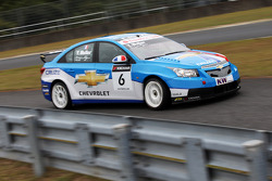 Yvan Muller, Chevrolet, Chevrolet Cruze LT