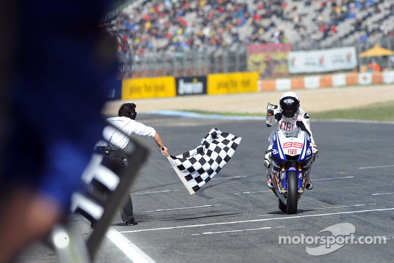 Jorge Lorenzo, Fiat Yamaha Team takes the checkered flag