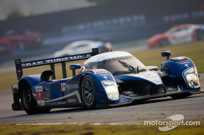 #1 Team Peugeot Total Peugeot 908 HDi-FAP: Sébastien Bourdais, Simon Pagenaud