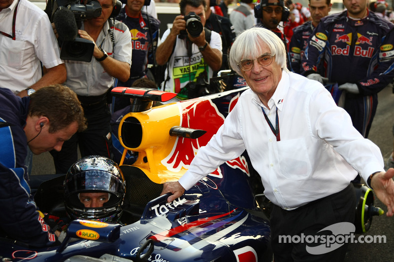 Sebastian Vettel (Red Bull Racing) avec Bernie Ecclestone