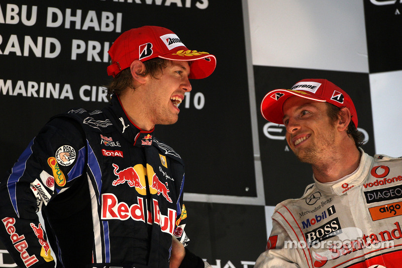 Podyum: Yarış galibi ve 2010 Formula 1 Dünya Şampiyonu Sebastian Vettel, Red Bull Racing, kutlama ya