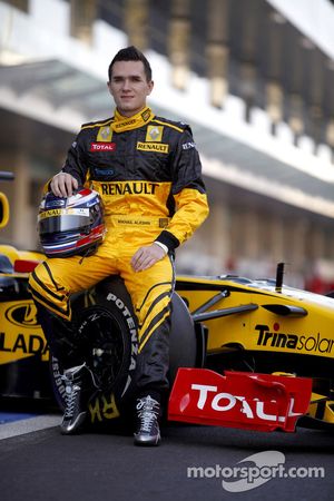 Mikhail Aleshin, Renault F1 Team