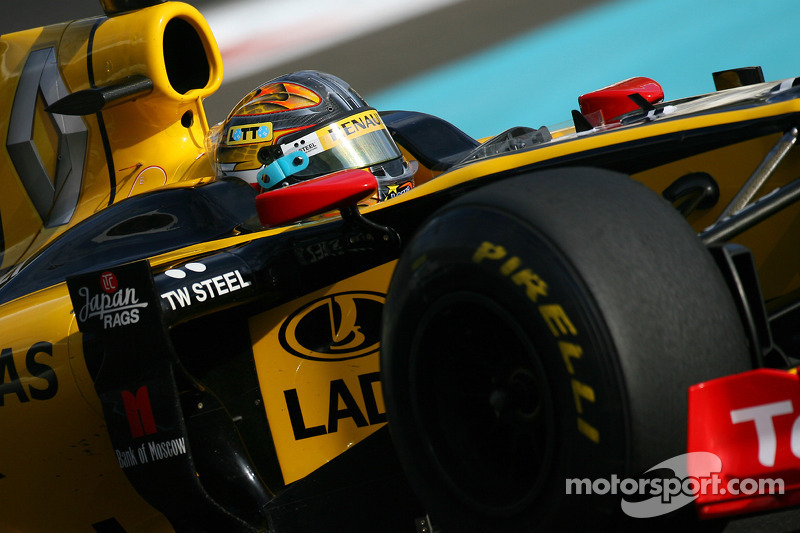 Robert Kubica, Renault F1 Team, testy na torze Yas Marina, 2010