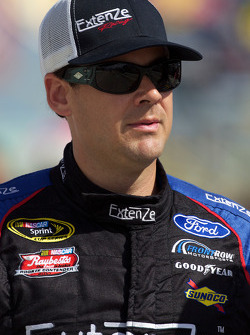 El Ford de Travis Kvapil, Front Row Motorsports con Yates Racing
