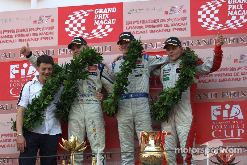 2010: 1. Edoardo Mortara, 2. Laurens Vanthoor, 3. Valtteri Bottas