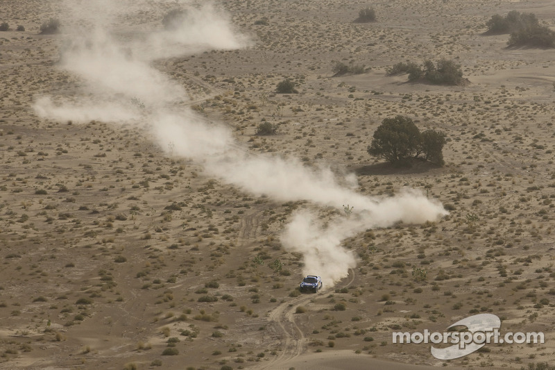 Volkswagen Motorsport: Carlos Sainz y Lucas Cruz Senra prueban el Wolkswagen Race Touareg 3 en Marruecos