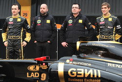 Robert Kubica, Lotus Renault GP, Gerard Lopez, Lotus Renault GP owner, Eric Boullier, directeur d'équipe, Lotus Renault GP and Vitaly Petrov, Renault F1 Team
