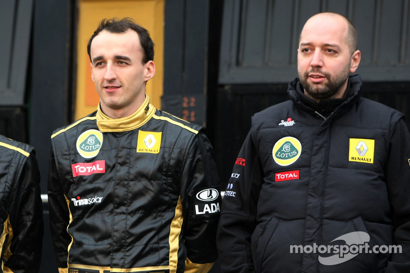 Robert Kubica, Lotus Renault GP and Eric Boullier, Team Principal, Lotus Renault GP